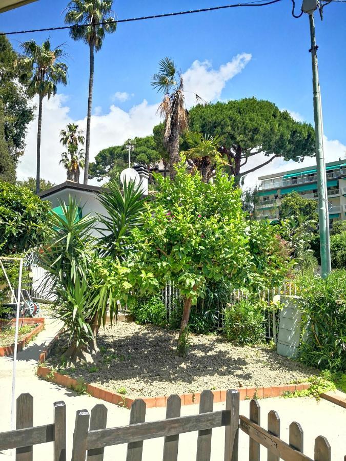 Appartamento Con Giardino A Pochi Minuti Dal Mare - #EssenzedimareSan Remo Exterior foto