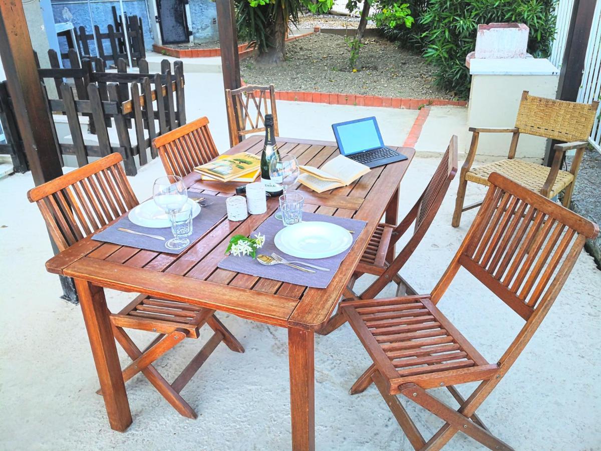 Appartamento Con Giardino A Pochi Minuti Dal Mare - #EssenzedimareSan Remo Exterior foto