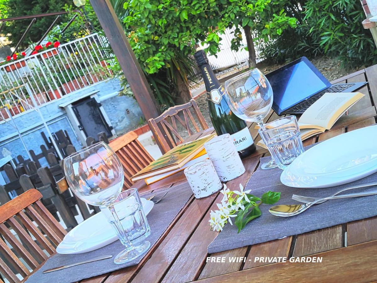 Appartamento Con Giardino A Pochi Minuti Dal Mare - #EssenzedimareSan Remo Exterior foto